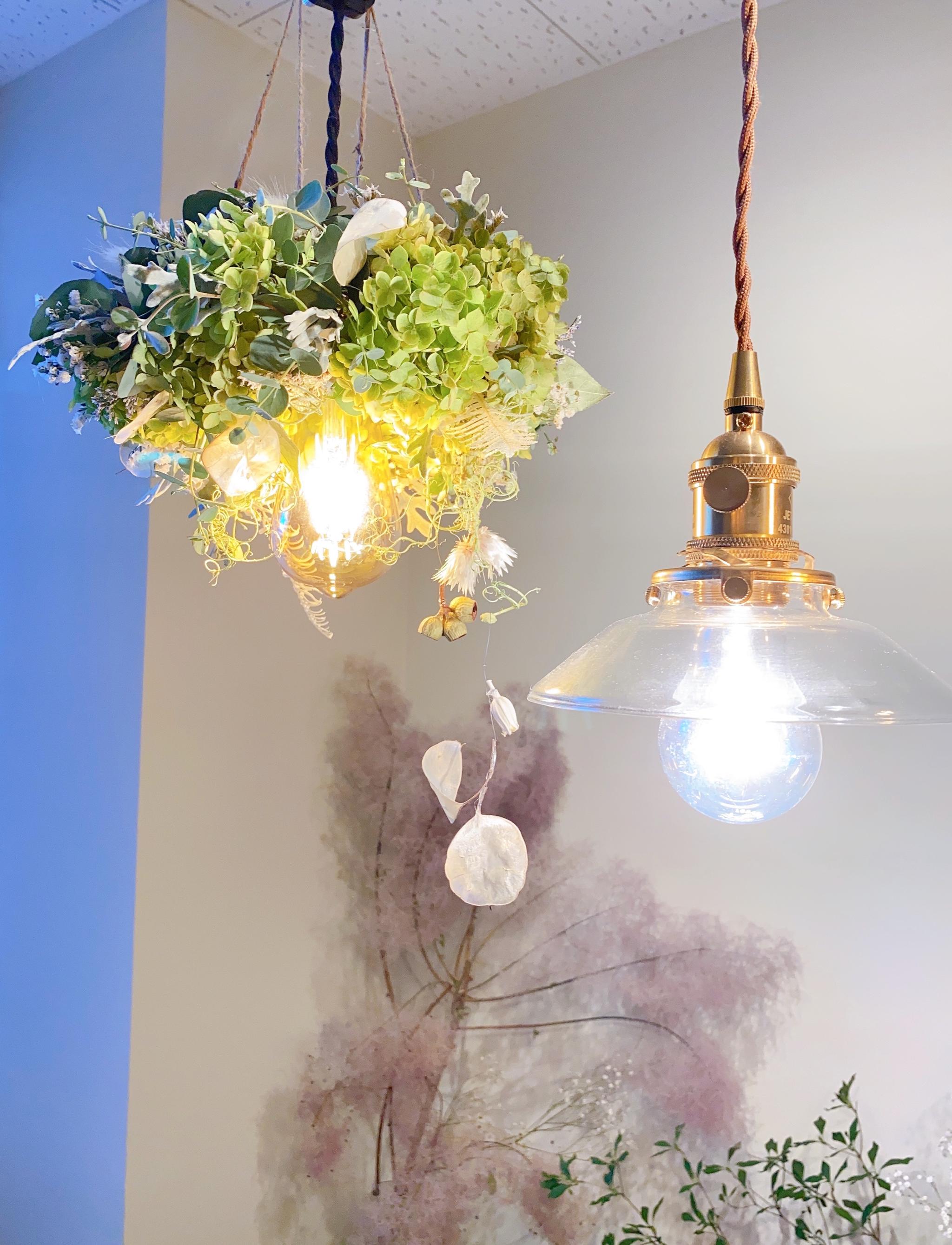 夏のフライングリース　空にふんわり浮かぶ、アナベルユーカリリース　Summer Flying Green Wreath | 2枚目