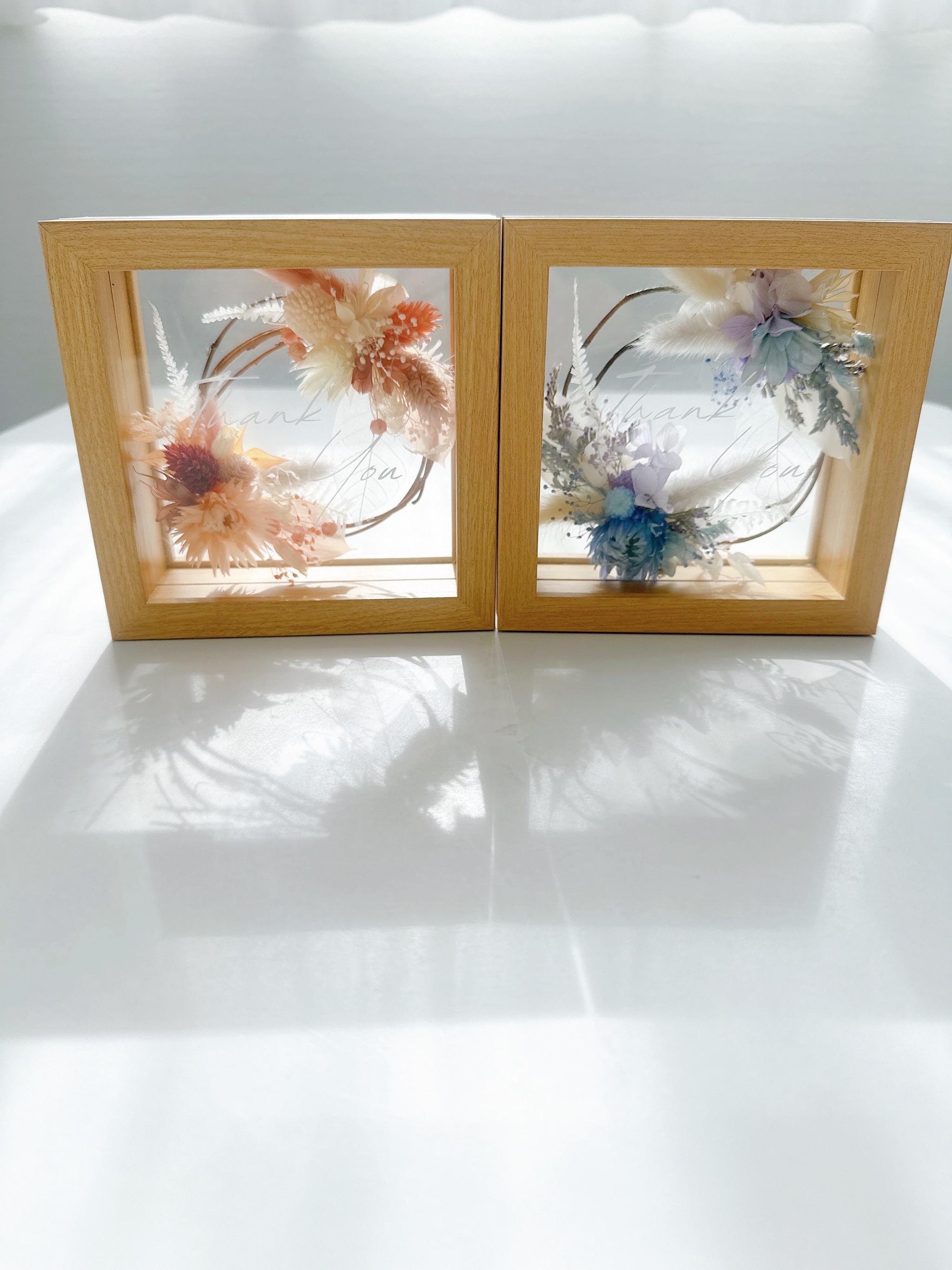 【ウェディング両親贈呈品】ガラスボックス入りプリザーブドフラワーリース〈ピンク・ブルー〉2点セット　ウェディング　結婚式1枚目の画像